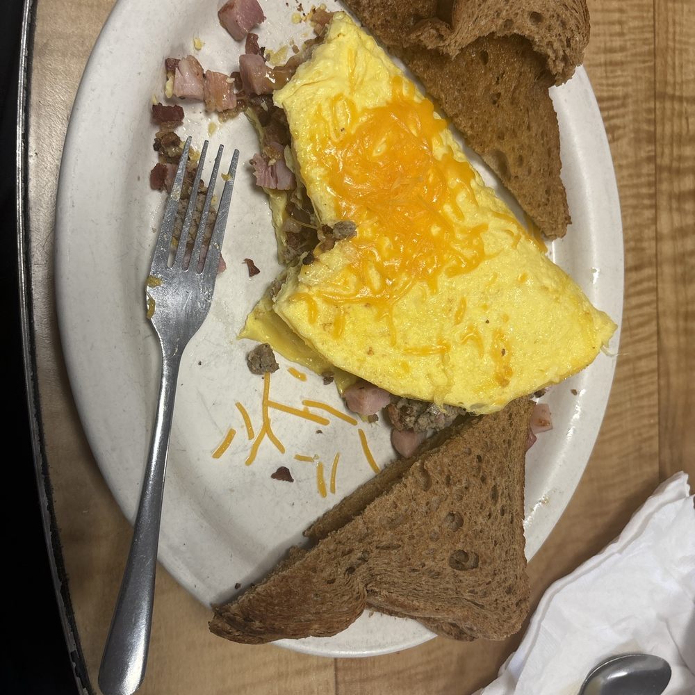 Meat lovers omelette, and it is delicious! Meat lovers omelette, and it is delicious!
