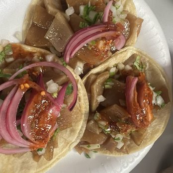 Mi Lindo Michoacan The Mexican Corral - Carnitas tacos (skin) - Tacos Near Me - Phoenix, Arizona Mi Lindo Michoacan The Mexican Corral - Carnitas tacos (skin) - Tacos Near Me - Phoenix, Arizona