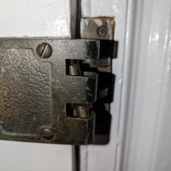 Star Property Management - My back door deadbolt was broken upon arrival, which STAR didn't bother to check before moving a new tenant in. - Property Management Near Me - Baltimore, Maryland