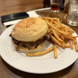 The Crown & Anchor Pub - SGT Pepper Burger