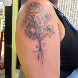 Mom's Tattoos - Birth flower tattoo
