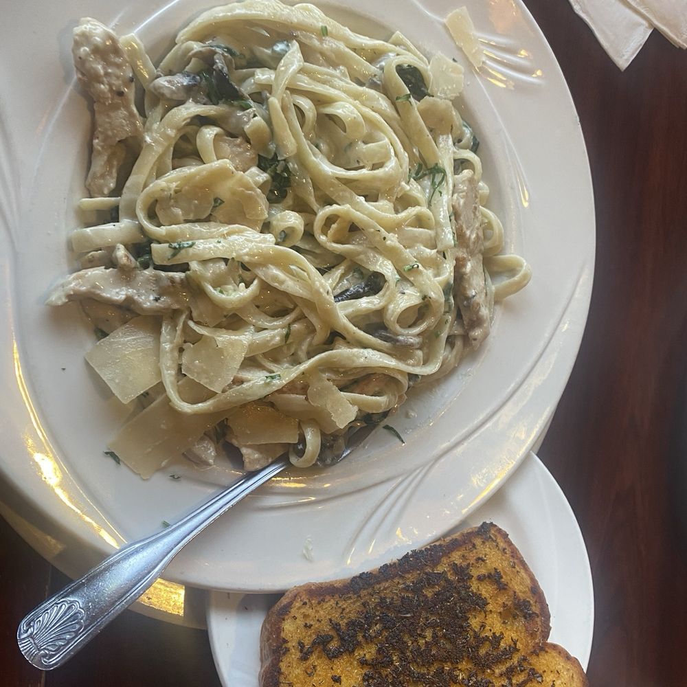 GoodFella's Cafe - Fettuccine - Breakfast & Brunch Near Me - Corona, California