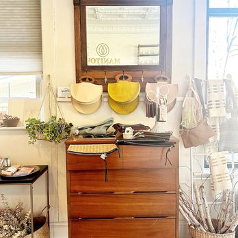 Manitou Candle Co. - Art Classes Near Me - Cincinnati, Ohio