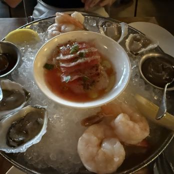 Bûcheron - French Near Me - Minneapolis, Minnesota