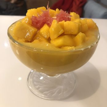Mango Mango - A1: mango with juice, sago, and ice cream - Desserts Near Me - Montreal, Quebec