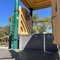 Palisades Park & Recreation Center - The wheel basically falls off
