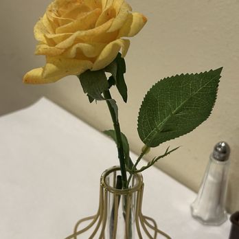Cleopatra - Fresh flower - Mediterranean Near Me - Harvey, Louisiana