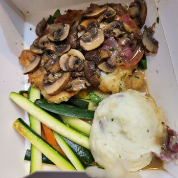 Legends Eatery - They did not skimp on the mushrooms. Chicken Scallopini with parmesan potatoes was delicious. - Italian Near Me - Pittsburgh, Pennsylvania