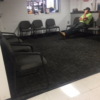 Les Schwab Tire Center - Waiting room. - Tires Near Me - Springfield, Oregon Les Schwab Tire Center - Waiting room. - Tires Near Me - Springfield, Oregon