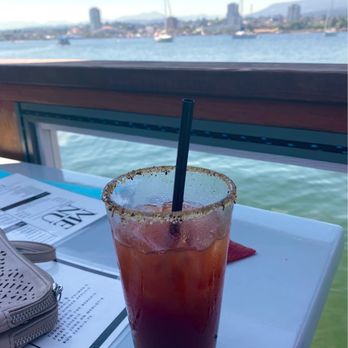Dinghy Dock - Drinks - Pubs Near Me - Nanaimo, British Columbia Dinghy Dock - Drinks - Pubs Near Me - Nanaimo, British Columbia