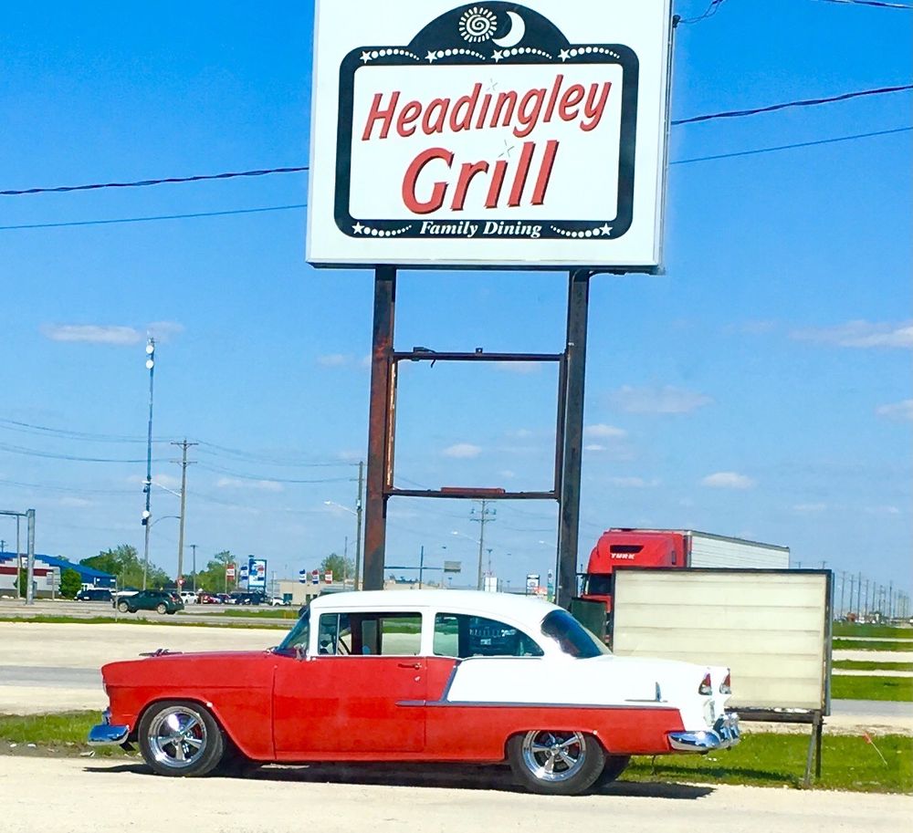 Headingly Grill Logo