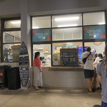 Barefoot Beach Cafe - Order window - Breakfast & Brunch Near Me - Honolulu, Hawaii