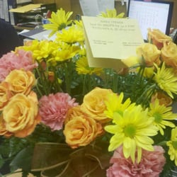 Austin's Flowers - $64 arrangment that looks nothing like what I ordered