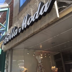 Boutique Bella Moda - Front