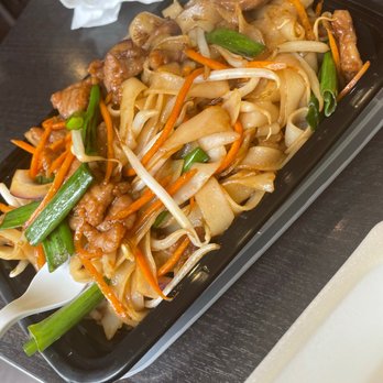 China One Restaurant - Beef chow fun - Chinese Near Me - Temecula, California