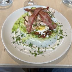 Moxies Kelowna Restaurant - Avocado Bacon Cobb salad was excellent