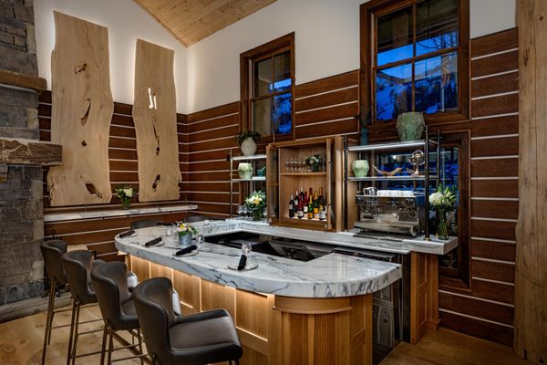 Spur Restaurant & Bar by null