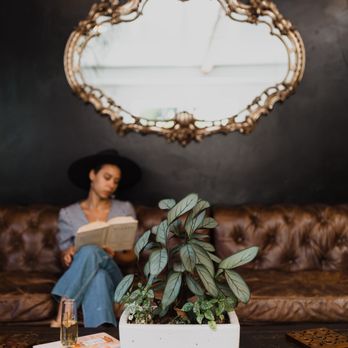 The Pour Choice - cozy. so many little corners to get lost in here. - Coffee & Tea Near Me - Auburn, California