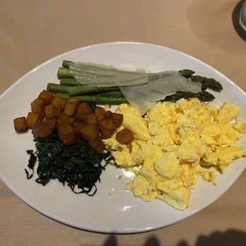 Ca Del Sole - Uova Strapazzate, aka Scrambled eggs, roasted potatoes, grilled spinach and tender asparagus. A perfect springtime brunch dish. - Italian Near Me - Toluca Lake, California Ca Del Sole - Uova Strapazzate, aka Scrambled eggs, roasted potatoes, grilled spinach and tender asparagus. A perfect springtime brunch dish. - Italian Near Me - Toluca Lake, California