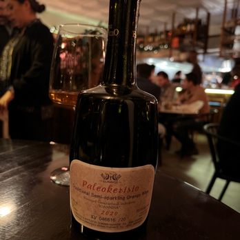 Queen's English - Semi-sparkling orange wine - Hong Kong Style Cafe Near Me - Washington, DC, District of Columbia
