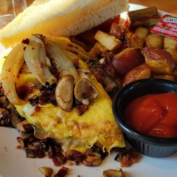 Cafe Murrayhill - Mushroom and bacon omelet - Breakfast & Brunch Near Me - Beaverton, Oregon Cafe Murrayhill - Mushroom and bacon omelet - Breakfast & Brunch Near Me - Beaverton, Oregon