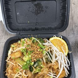Pad Thai w/Tofu N1. Pad Thai Noodle
