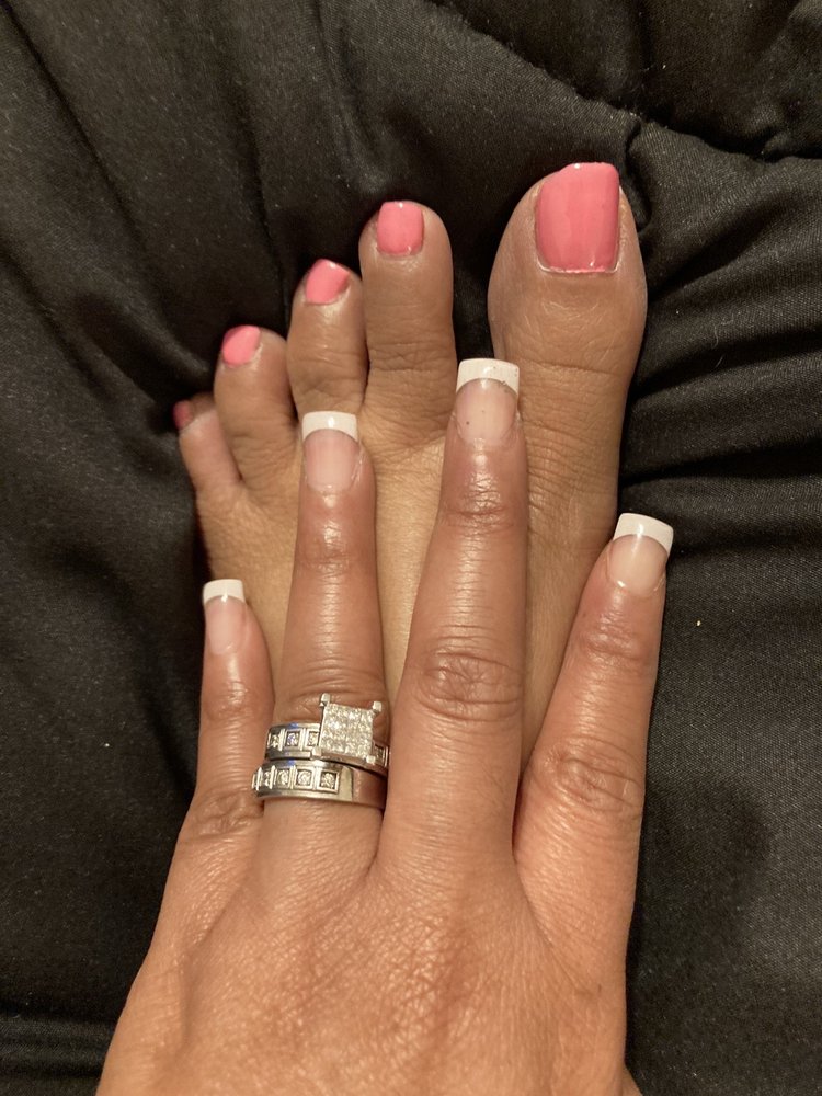 JOHNNY’S NAILS & SPA Updated September 2024 2787 E Del Amo Blvd