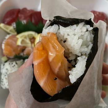 Momo Sushi - Salmon Hand roll good size! - Sushi Bars Near Me - Henderson, Nevada Momo Sushi - Salmon Hand roll good size! - Sushi Bars Near Me - Henderson, Nevada
