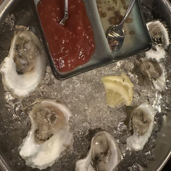 Salt Restaurant - Oysters - New American Near Me - Plymouth, Massachusetts