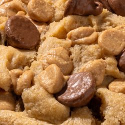 Crumbl - Mishawaka - 10/12/25 - 10/18/25: Peanut Butter Chocolate Chip Cookie
