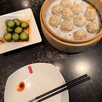 Din Tai Fung - Cucumber Salad Chicken Xiao Long Bao - Shanghainese Near Me - Glendale, California Din Tai Fung - Cucumber Salad Chicken Xiao Long Bao - Shanghainese Near Me - Glendale, California