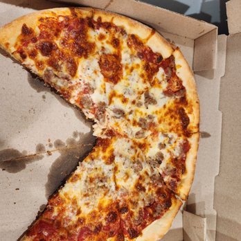 Pizza Show - Sausage pizza - Pizza Near Me - Hawthorne, California