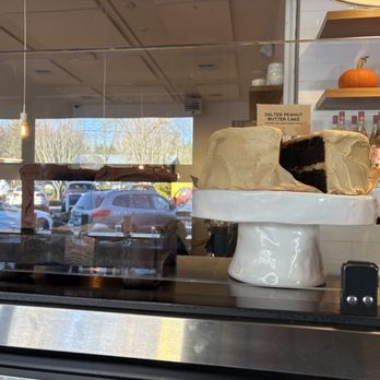 DERU Market - Signature Salted Peanut Butter Cake - Pizza Near Me - Kirkland, Washington DERU Market - Signature Salted Peanut Butter Cake - Pizza Near Me - Kirkland, Washington