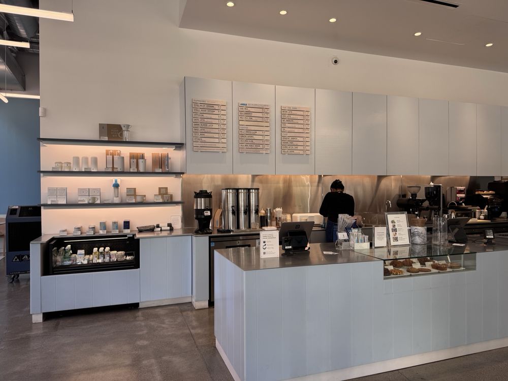 Blue Bottle Coffee - Mission Rock Logo