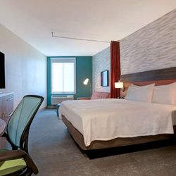Home2 Suites by Hilton Turlock - Guest room