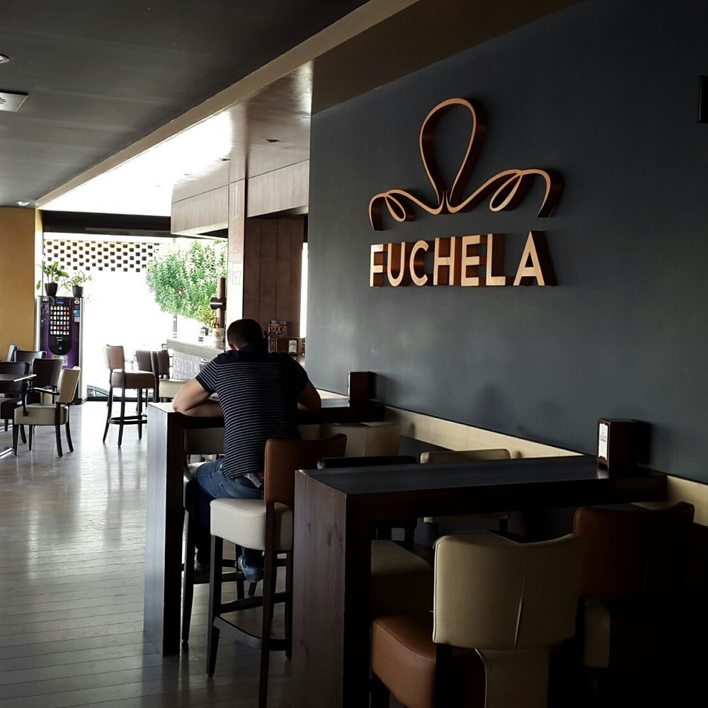 Fuchela - Front bar area - Spanish Near Me - O Carballiño, PO