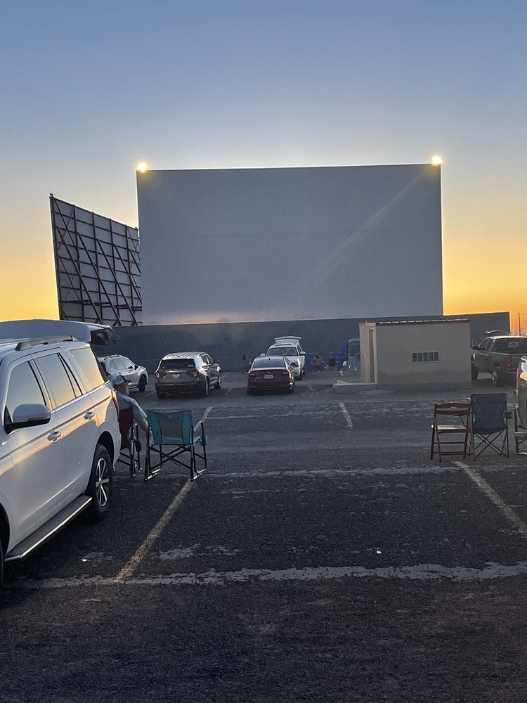 Big Sky DriveIn Theatre, Midland Roadtrippers