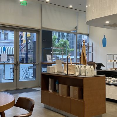 Blue Bottle Coffee by null