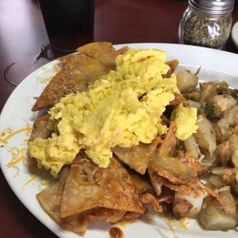 Rey's Little Kitchen - My favorite SPICY chilaquiles! Highly recommend them! - Breakfast & Brunch Near Me - Whittier, California