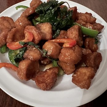 Thai Gold Restaurant - Crispy Basil Chicken - Thai Near Me - Golden, Colorado Thai Gold Restaurant - Crispy Basil Chicken - Thai Near Me - Golden, Colorado