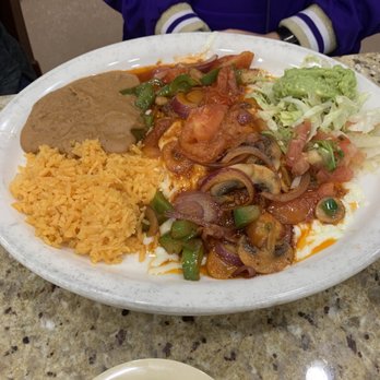 Emiliano's Mexican Grill - Veggie Enchiladas - Mexican Near Me - Yoakum, Texas