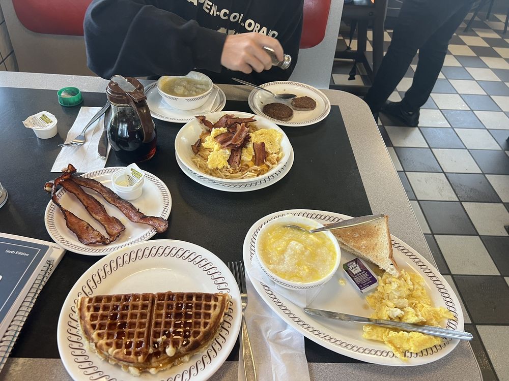 WAFFLE HOUSE Updated July 2024 33 Photos & 28 Reviews 1728 Gause