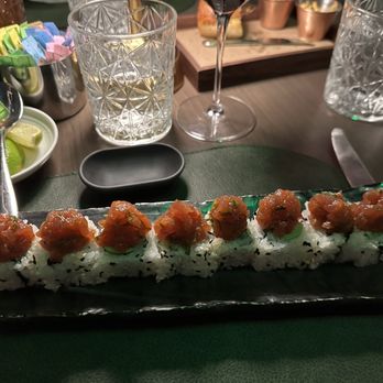 Crown Block - Spicy Tuna Sushi Roll - Sushi Bars Near Me - Dallas, Texas Crown Block - Spicy Tuna Sushi Roll - Sushi Bars Near Me - Dallas, Texas