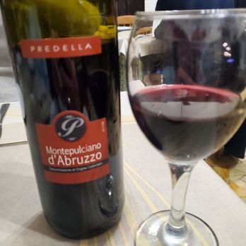 La Tavernaccia - Vino -- Montepulciano d'Abruzzo - Pizza Near Me - Rome, RM