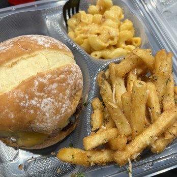 Big Daddy's BBQ - Big siracha, Garlic Parm Fries, bacon Mac & Cheese - Barbeque Near Me - Meridian, Idaho Big Daddy's BBQ - Big siracha, Garlic Parm Fries, bacon Mac & Cheese - Barbeque Near Me - Meridian, Idaho