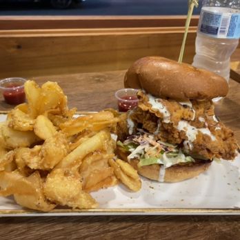 Vonns - Burgers Near Me - Vancouver, British Columbia