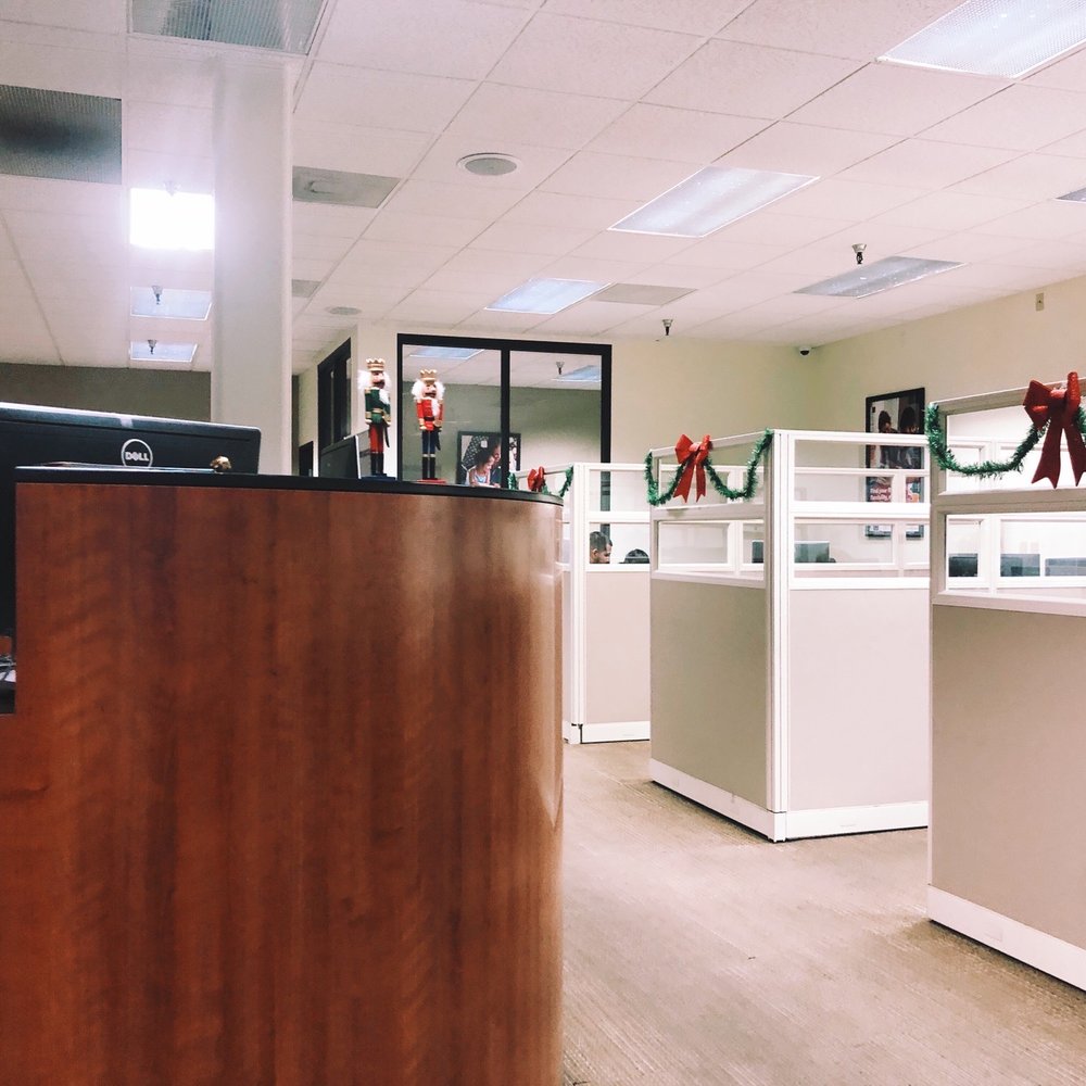 Patelco Credit Union Fremont - What you see when you walk straight in (near the waiting area & decorated for the holidays!) - Banks & Credit Unions Near Me - Fremont, California