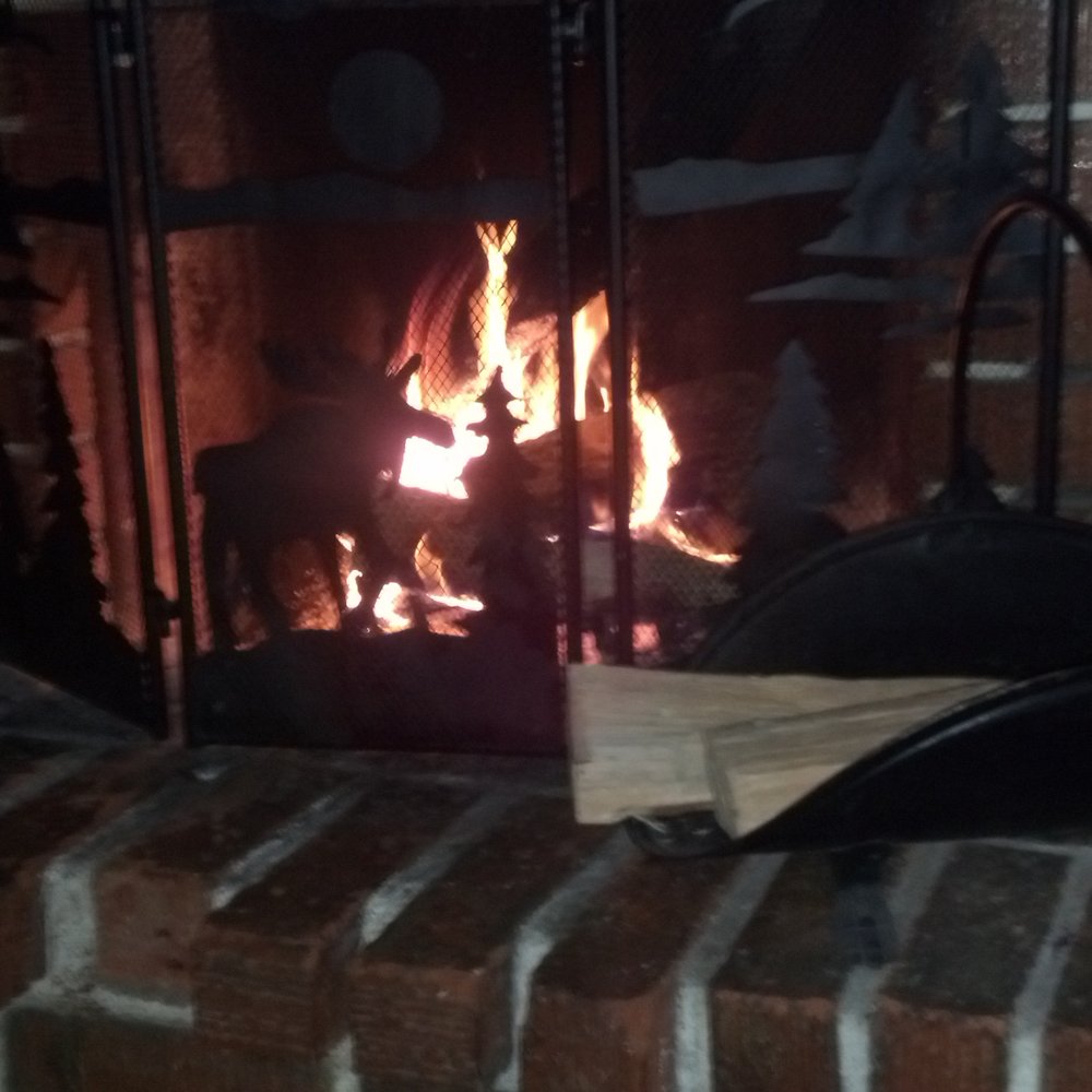 Cabins4less - Enjoyed the fireplace. - Rafting/Kayaking Near Me - Big Bear Lake, California Cabins4less - Enjoyed the fireplace. - Rafting/Kayaking Near Me - Big Bear Lake, California