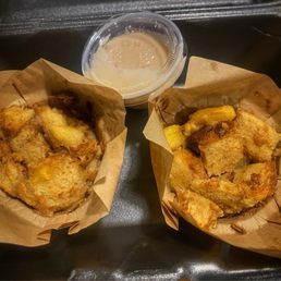 CINNAMON APPLE BREAD PUDDING Two individual servings of homemade cinnamon apple bread pudding, with a side of Sweet Tea Glaze CINNAMON APPLE BREAD PUDDING Two individual servings of homemade cinnamon apple bread pudding, with a side of Sweet Tea Glaze