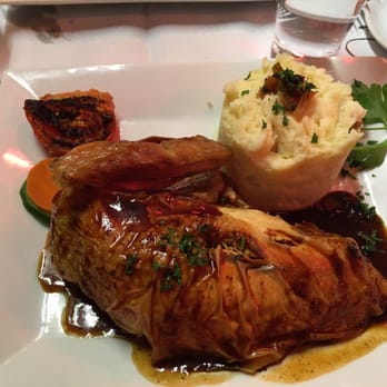Le Wilson - Free range chicken and mashed potatoes. Not dry and not too moist and served with a light brown gravy. Very good. - Cafes Near Me - Paris, 75 Le Wilson - Free range chicken and mashed potatoes. Not dry and not too moist and served with a light brown gravy. Very good. - Cafes Near Me - Paris, 75